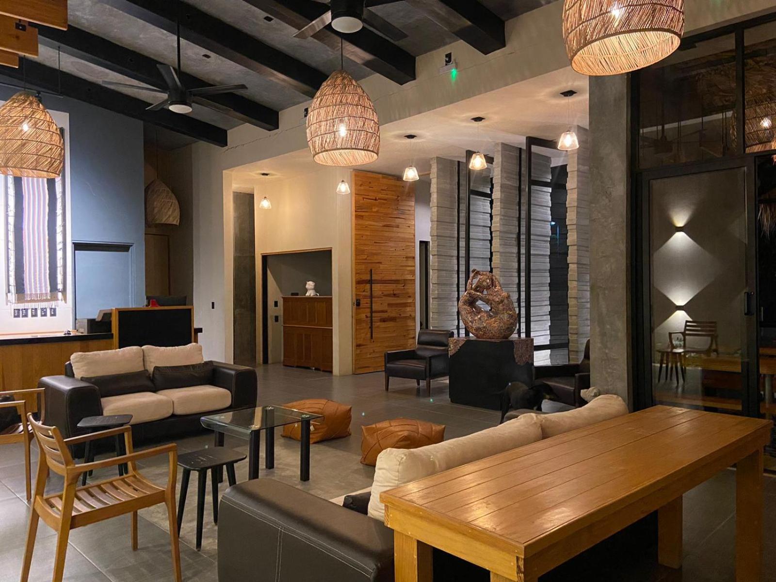 Hotel Aeropuerto Tuxtla Gutierrez Ernesto Garcia 恰帕德科尔索 外观 照片