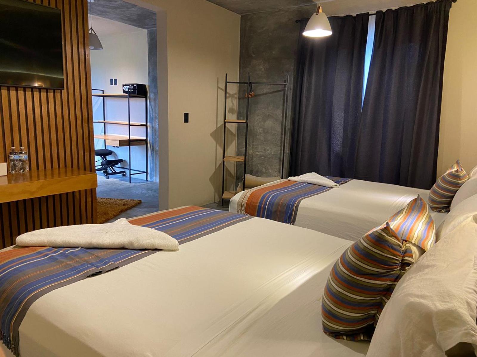 Hotel Aeropuerto Tuxtla Gutierrez Ernesto Garcia 恰帕德科尔索 外观 照片